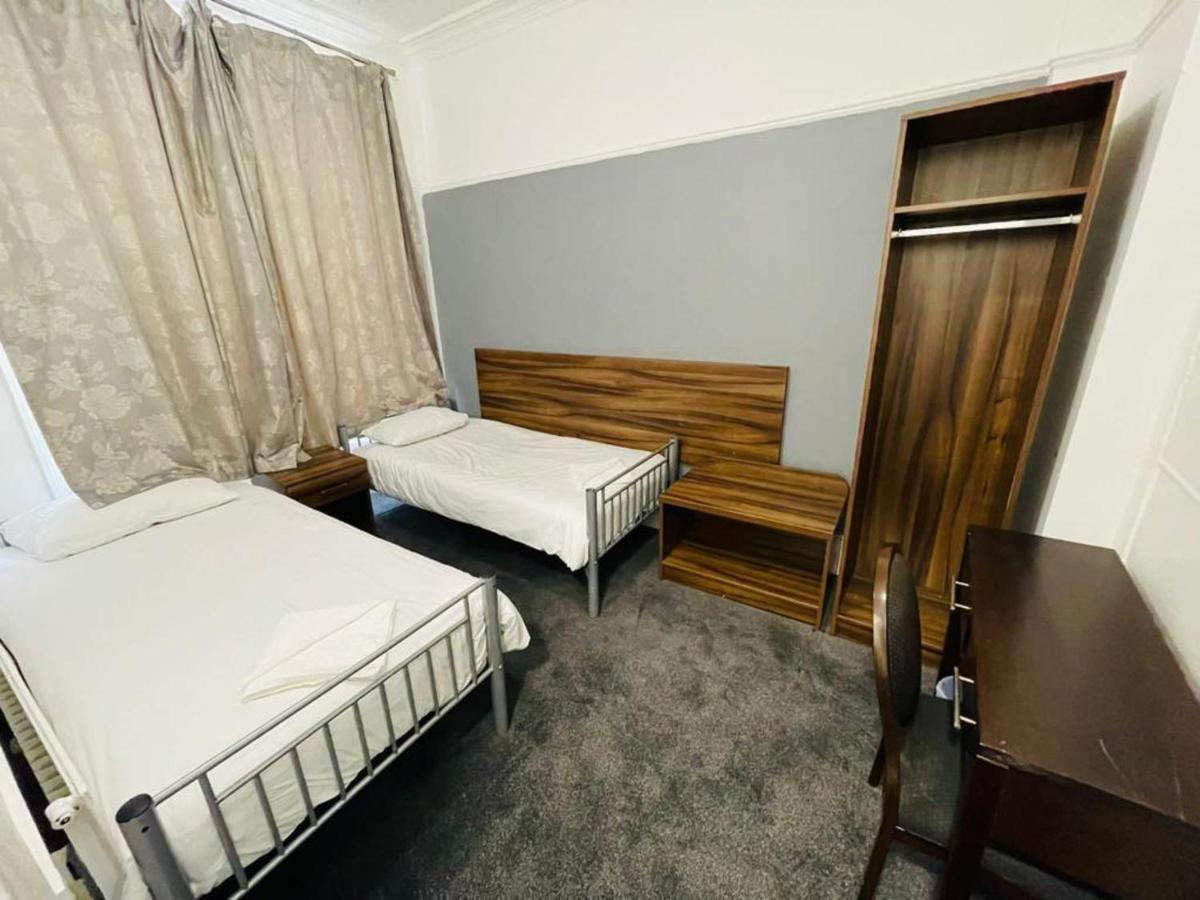 National Hotel Лондон Екстериор снимка