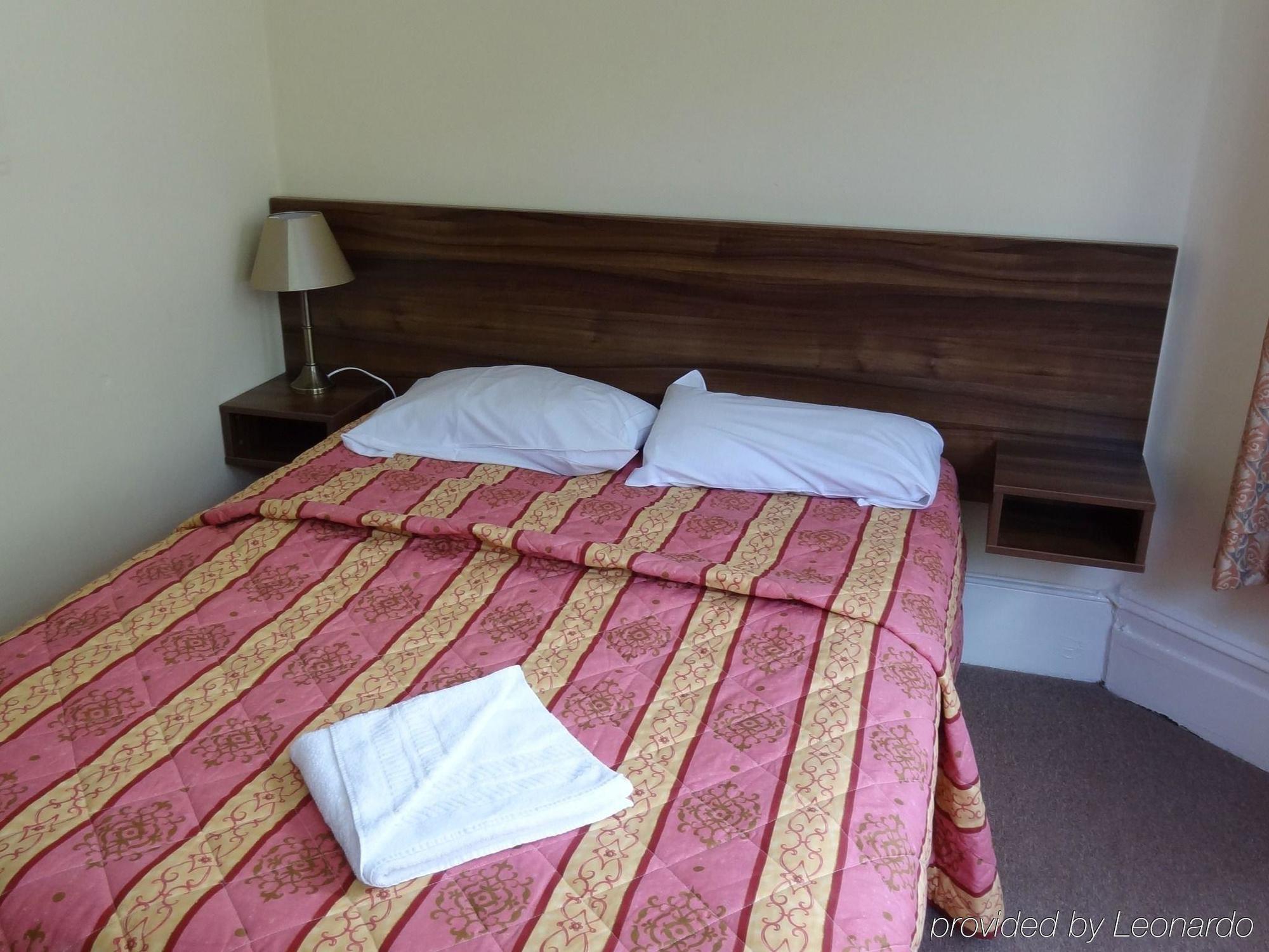 National Hotel Лондон Екстериор снимка
