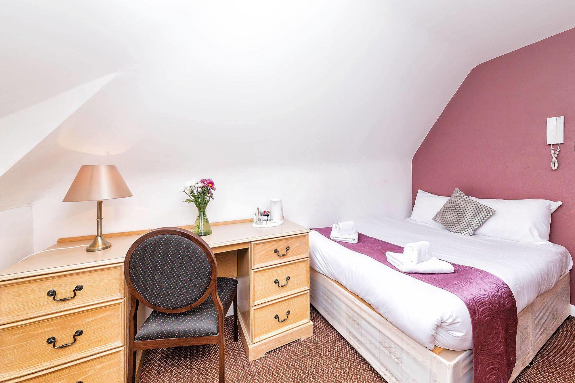National Hotel Лондон Екстериор снимка